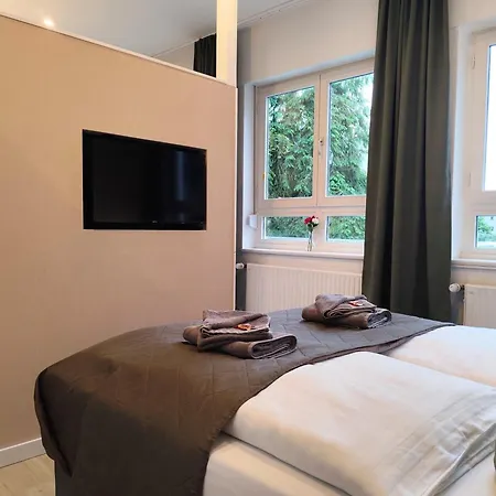 公寓 Apartz - - Cityquartier - Bis 15 Personen - 4 *