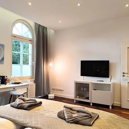 公寓 Apartz - - Cityquartier - Bis 15 Personen - 4 策勒